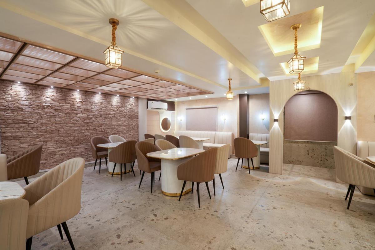 Hotel Square 36 Кота Экстерьер фото