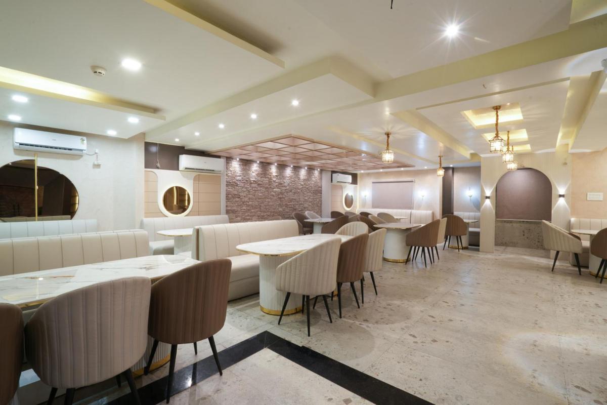 Hotel Square 36 Кота Экстерьер фото