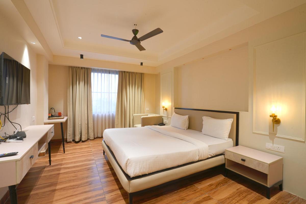 Hotel Square 36 Кота Экстерьер фото