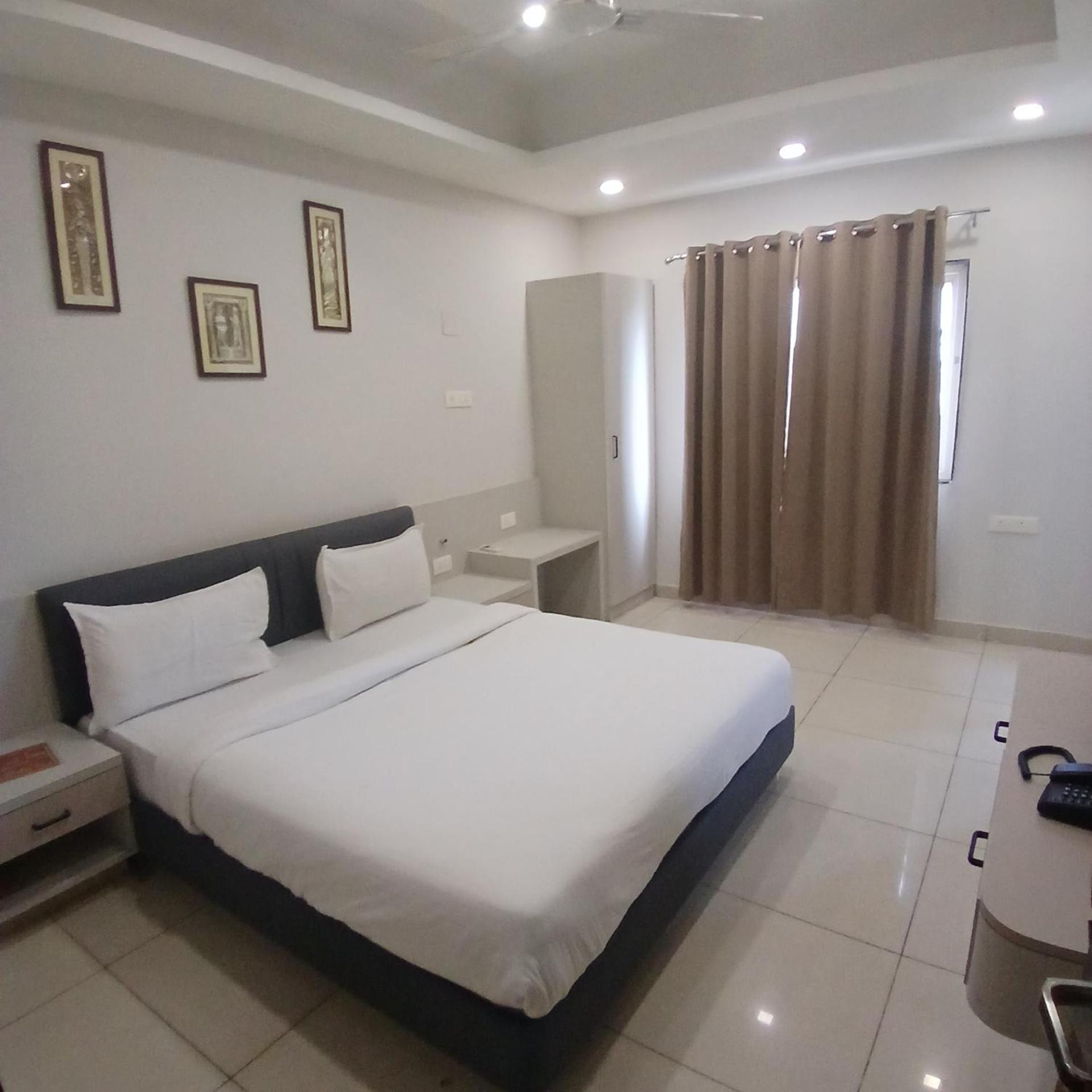 Hotel Square 36 Кота Экстерьер фото