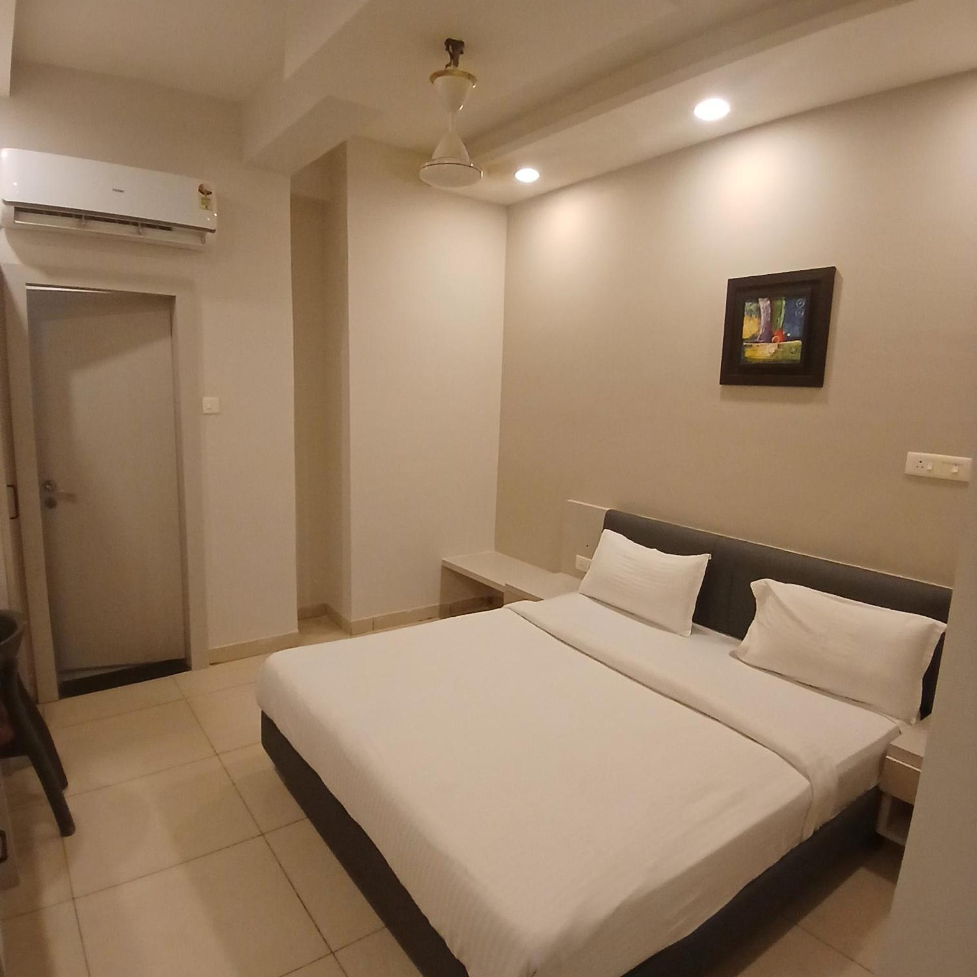 Hotel Square 36 Кота Экстерьер фото